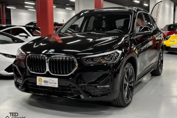 BMW X1 18d X Drive 150cv Negre Principale