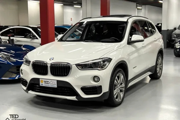 BMW X1 25d X Drive 231cv Blanc Principale