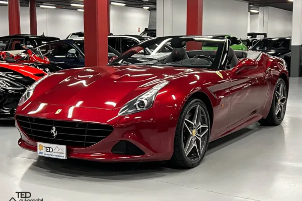 Ferrari California T 560cv Principale