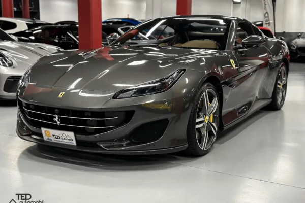 Ferrari Portofino 600cv Gris Principale