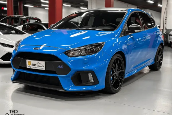 Ford Focus RS Performance 350cv Principale