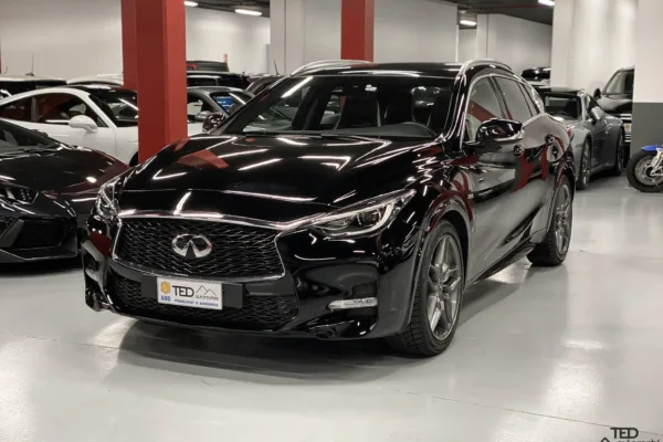 Infiniti Q30 S 4x4 211cv Principale