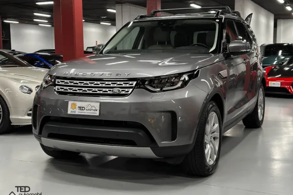 Land Rover Discovery SD6 306cv 7 places Principale