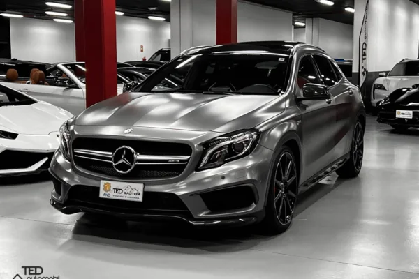 Mercedes GLA 45 AMG 360cv Exterior Carbono Principale