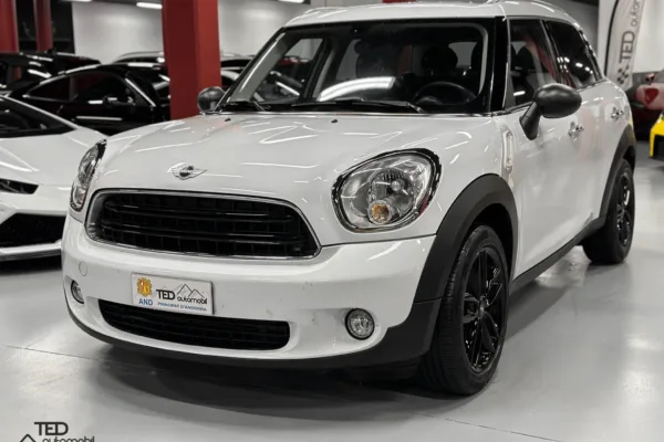 Mini Countryman One D Principale