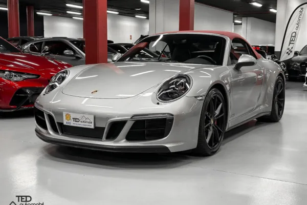 Porsche 911 Carrera 4 GTS 991 2 Cabriolet 450cv Gris Plata Principale