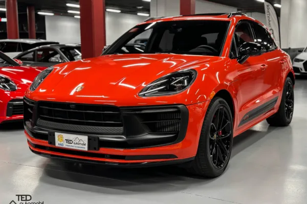 Porsche Macan GTS 440cv Taronja Principale