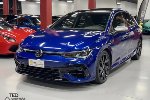 VOLKSWAGEN GOLF R 320 BLAU