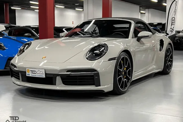 Porsche 911 992turbos cabriolet gris