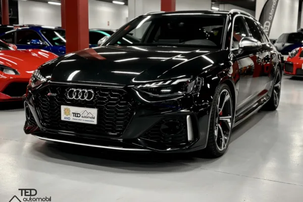 AUDI RS4 QUATTRO NEGRE PRINCI