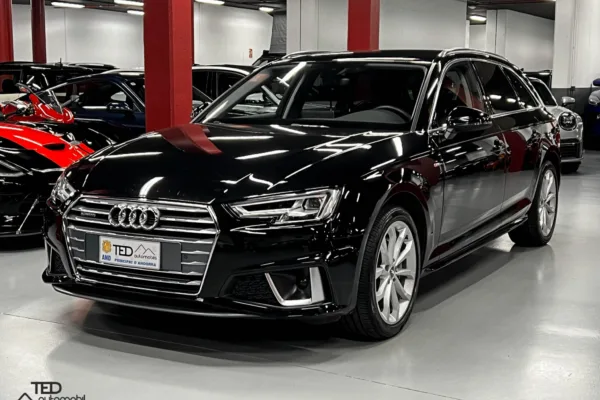 Audi A4 Quattro 40 TDI 190cv Principale