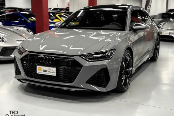 Audi RS6 Quattro 600cv gris 2022 Principale