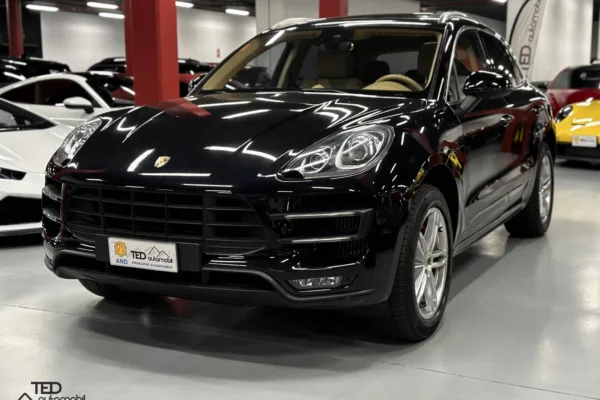 Porsche Macan Turbo 400cv Negre Principale