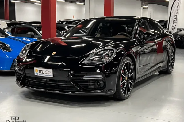 Porsche Panamera Turbo 550cv n02 Principale