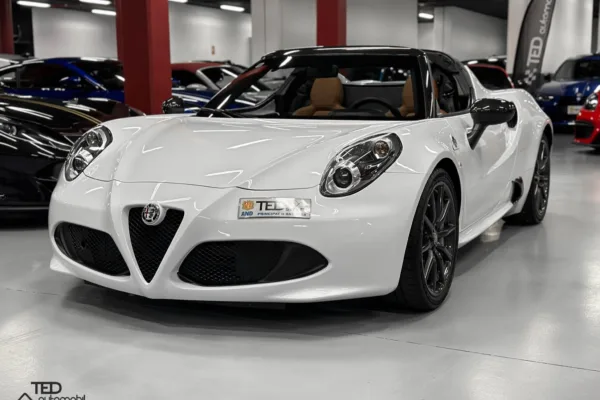 Alfa Romeo 4 C Spider 240cv Principale