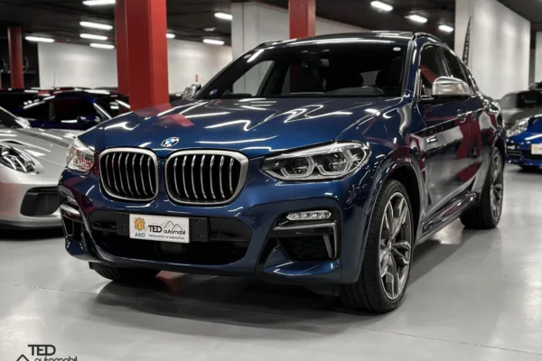 BMW X4 M40i 354cv Blau Principale