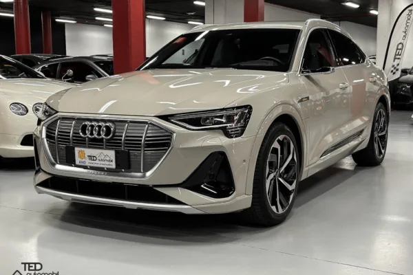 Audi E Tron Sportback 55 408cv Principale