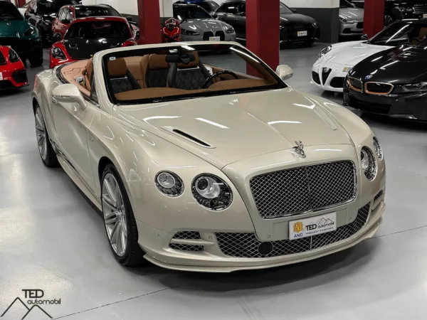 Bentley Continental GTC Speed 635cv 03