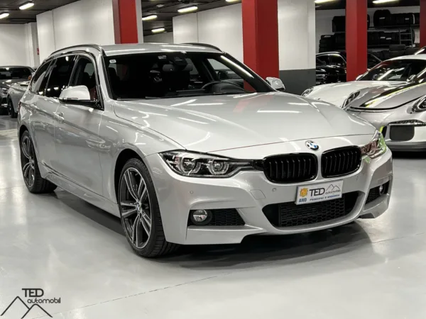 BMW 330d X Drive Pack M Touring 258cv 03