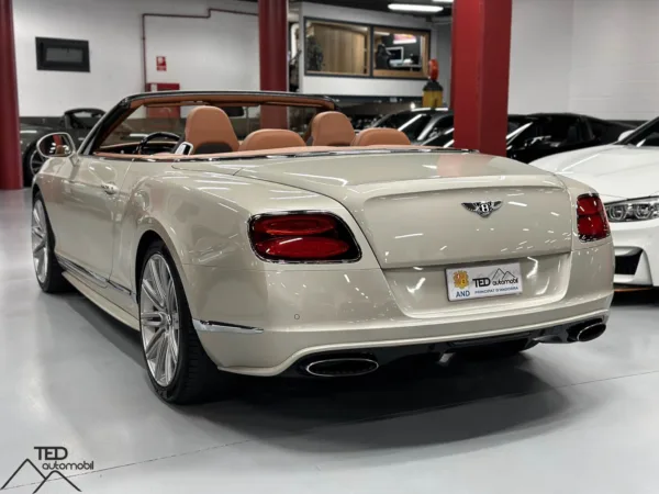 Bentley Continental GTC Speed 635cv 08