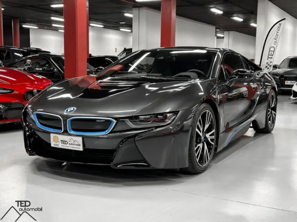 BMW i8 Coupe Hybrid 374cv Principale