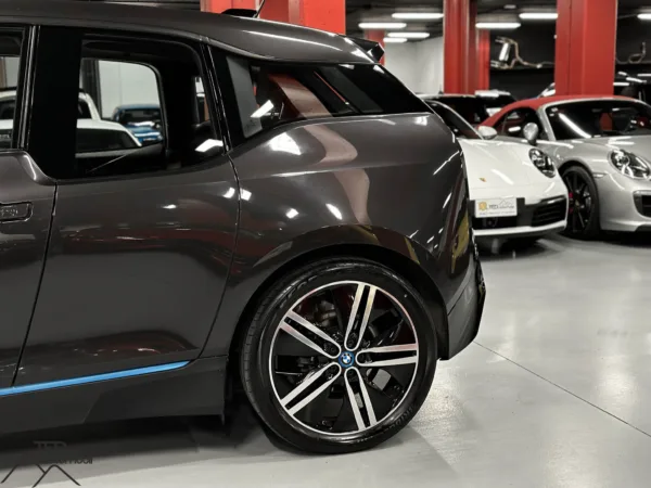 BMW i3 Electric 102cv 09