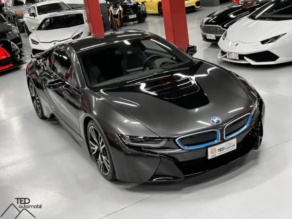 BMW i8 Coupe Hybrid 374cv 04