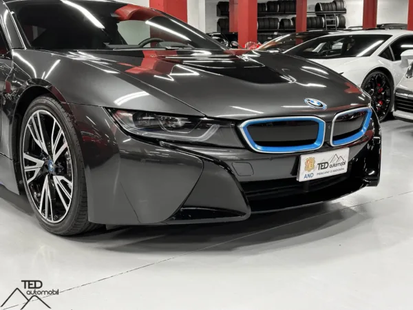 BMW i8 Coupe Hybrid 374cv 05