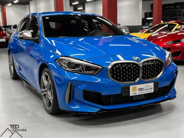 BMW M135i F40 306cv x Drive Blau 03