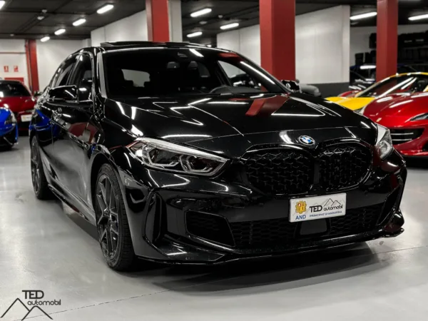 BMW M135i F40 306cv x Drive Negre 03