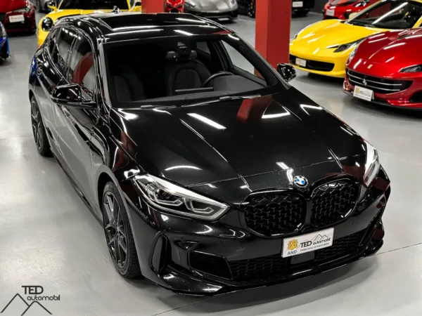 BMW M135i F40 306cv x Drive Negre 04