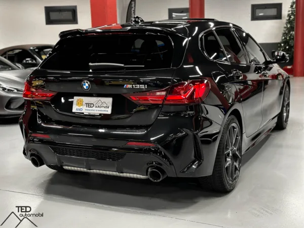 BMW M135i F40 306cv x Drive Negre 07