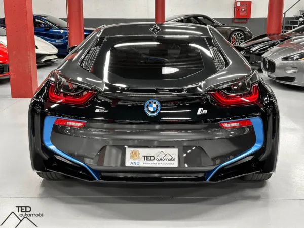 BMW i8 Coupe Hybrid 374cv 08