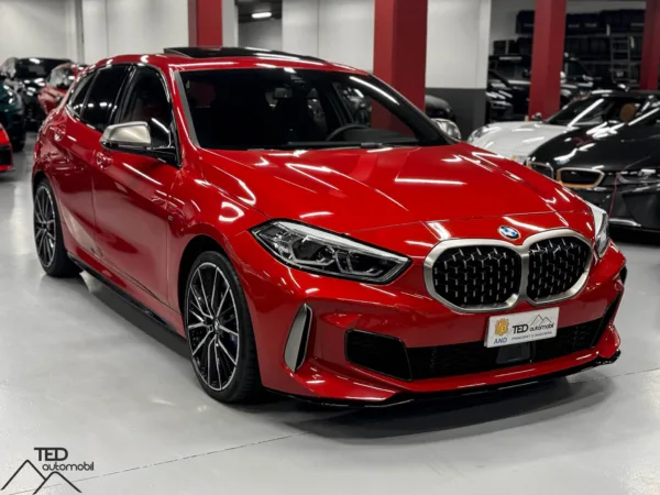 BMW M135i F40 306cv x Drive Vermell 03