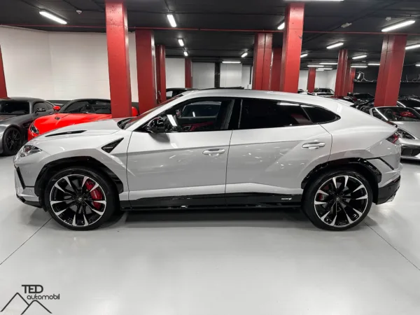 Lamborghini Urus S 666cv 08