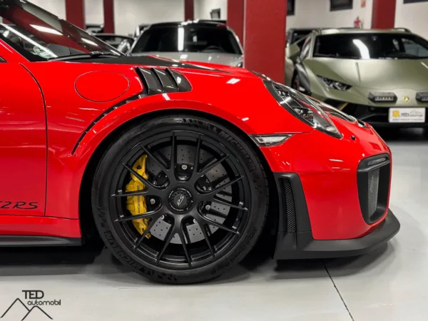 Porsche 911 GT2 RS 991 700cv Weissach 05