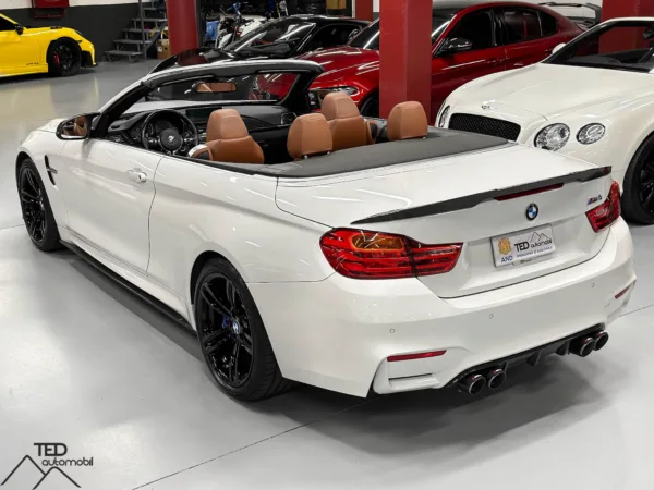 BMW M4 Cabriolet DKG 431cv 10