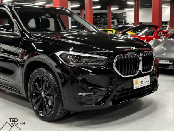 BMW X1 18d X Drive 150cv Negre 05