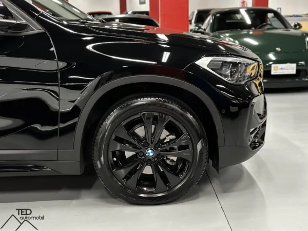 BMW X1 18d X Drive 150cv Negre 06