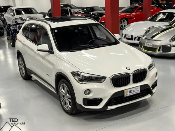 BMW X1 25d X Drive 231cv Blanc 03