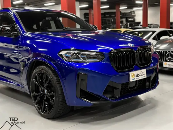 BMW X4 M Competition 510cv Blau 04