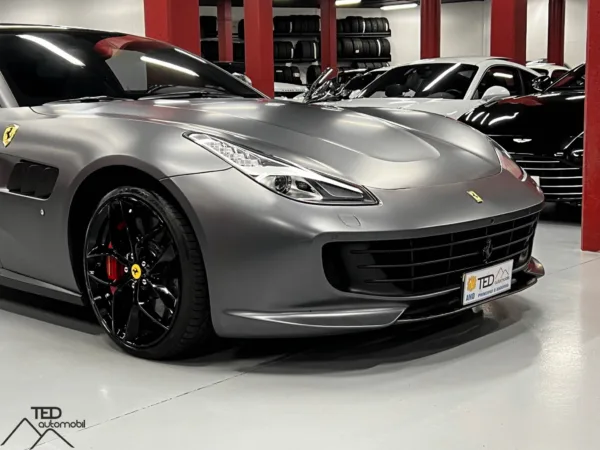 Ferrari GTC4 Lusso T 610cv 05