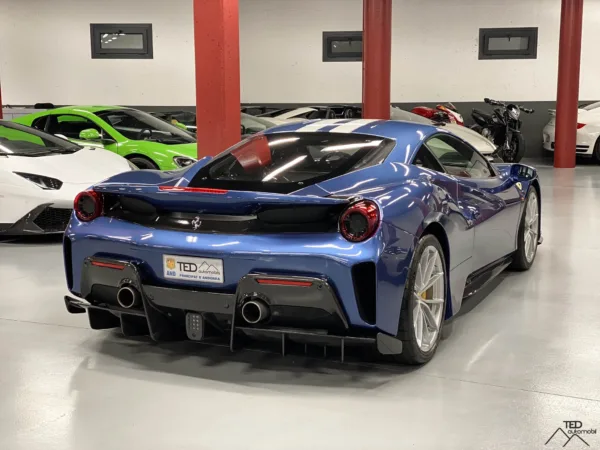 Ferrari 488 Pista 720cv 09