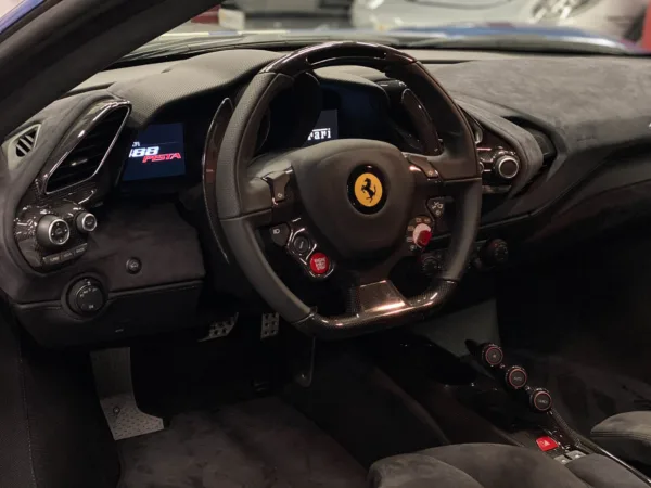 Ferrari 488 Pista 720cv 15