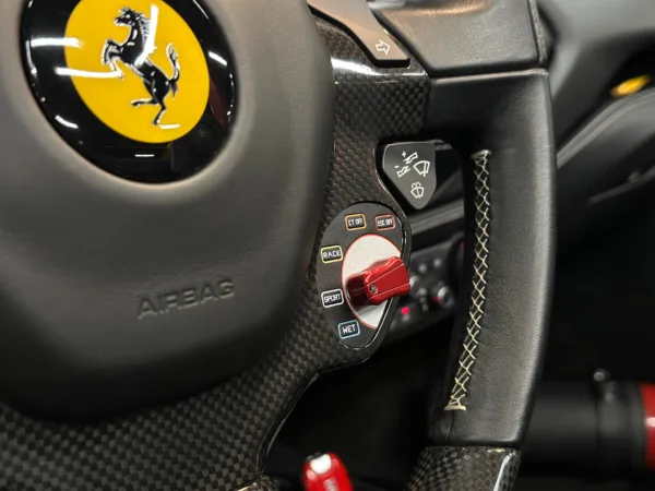 Ferrari 488 Spider 670cv 11