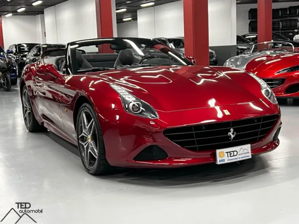 Ferrari California T 560cv 03