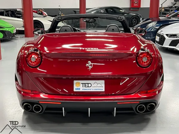 Ferrari California T 560cv 08