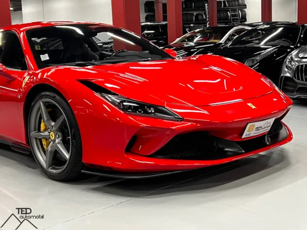 Ferrari F8 Tributo 720cv Vermell 04