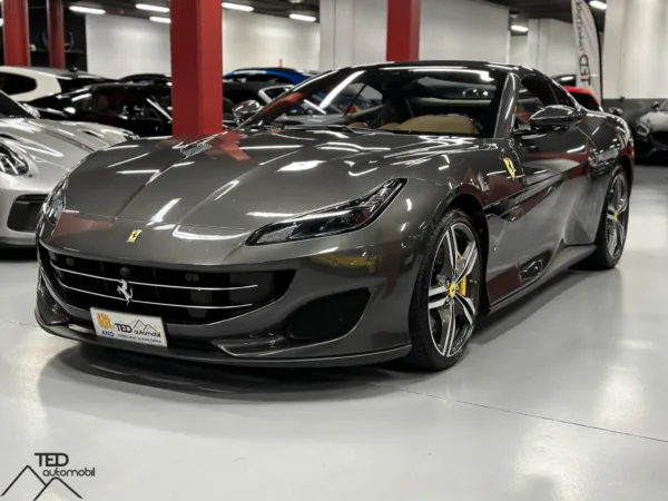 Ferrari Portofino 600cv Gris Principale