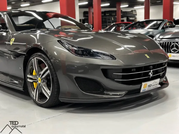 Ferrari Portofino 600cv Gris 04